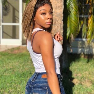 Meet your Posher, Mahni
